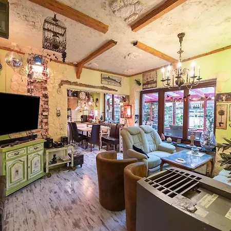 Mit Wintergarten In Διαμέρισμα *