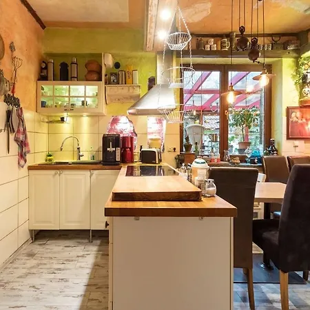 Mit Wintergarten In Apartment