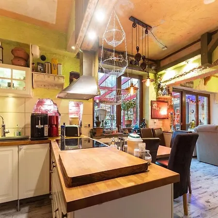 Apartment Flat With Garden In *