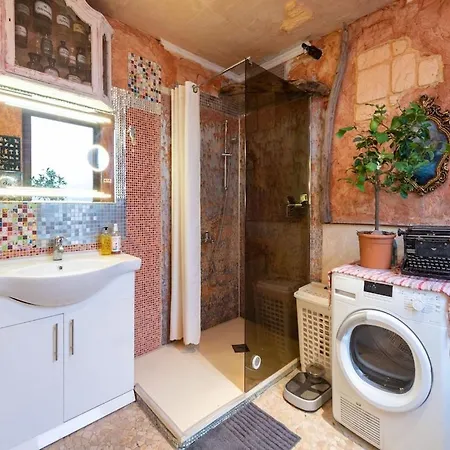 Mit Wintergarten In *